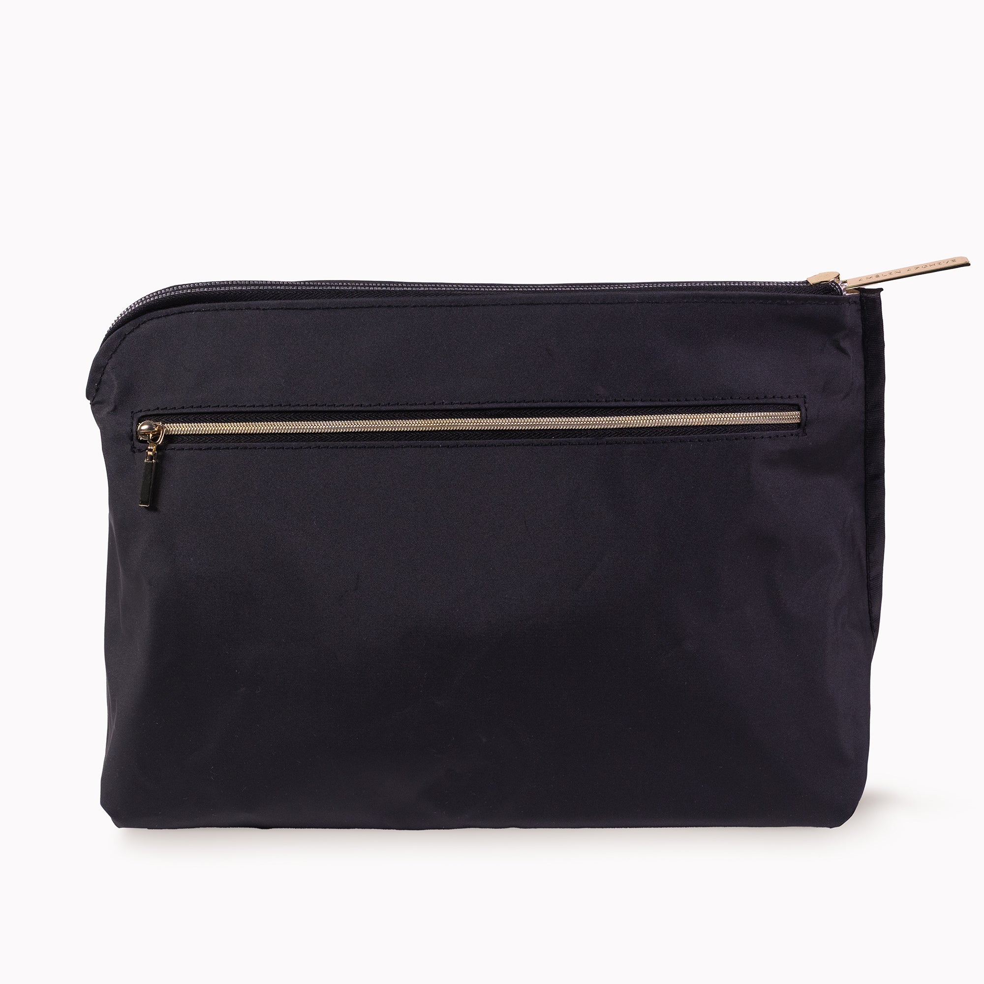 Everyday Large Pouch Composition