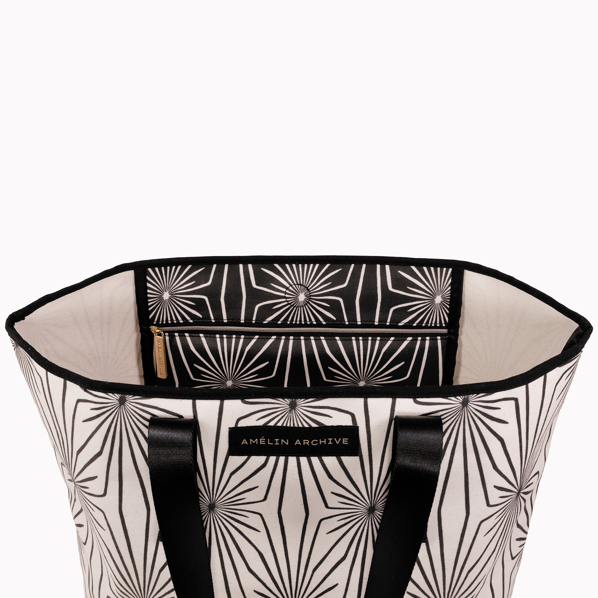 Everyday Tote, Composition