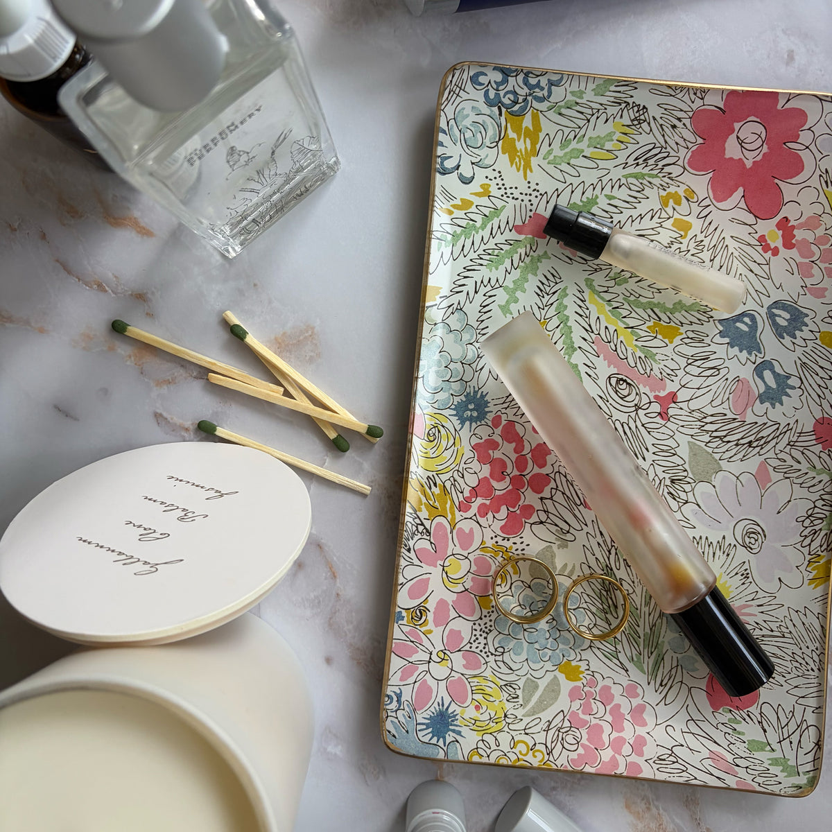 Floral patterned tray