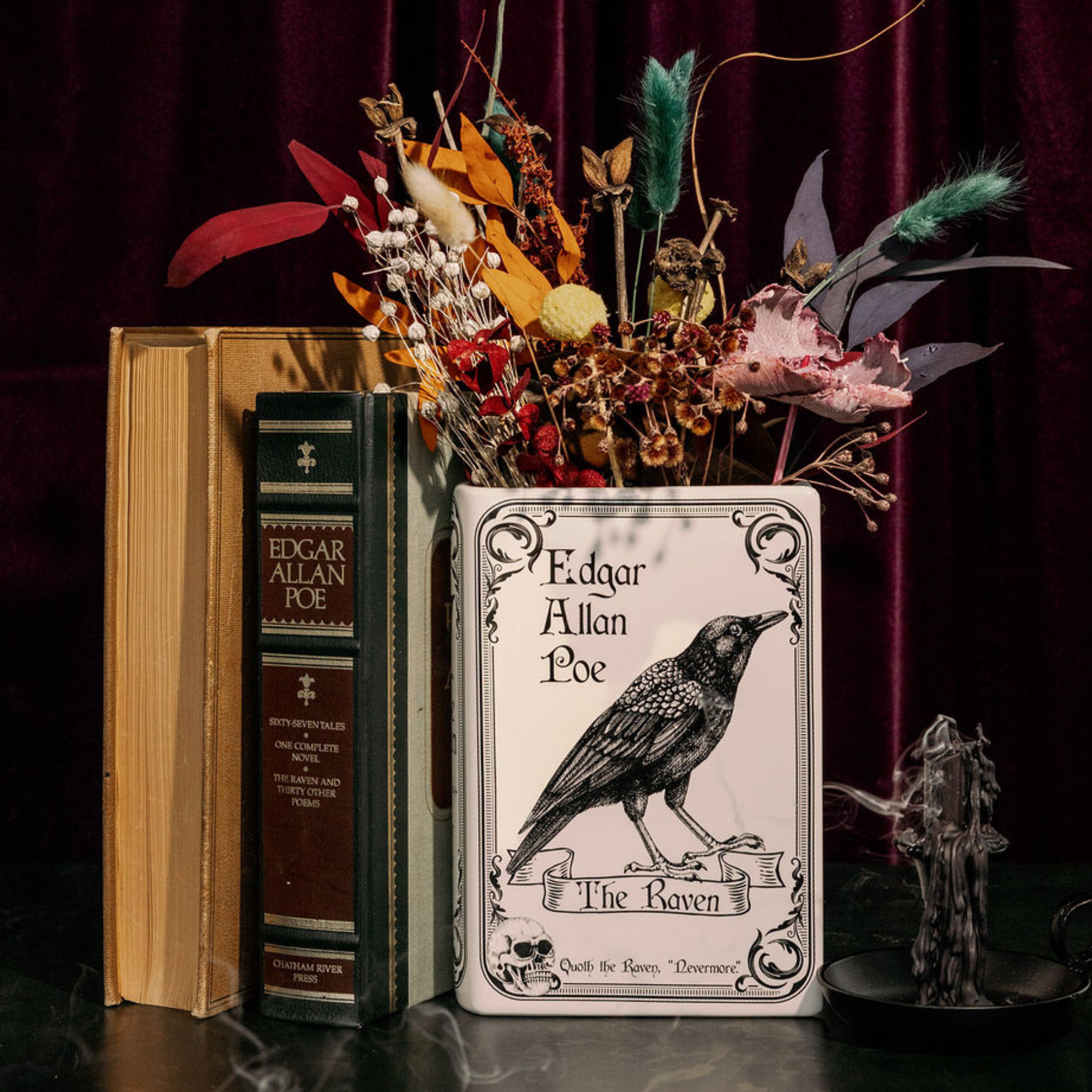 Large Book Vase, The Raven (Collector&#39;s Edition)
